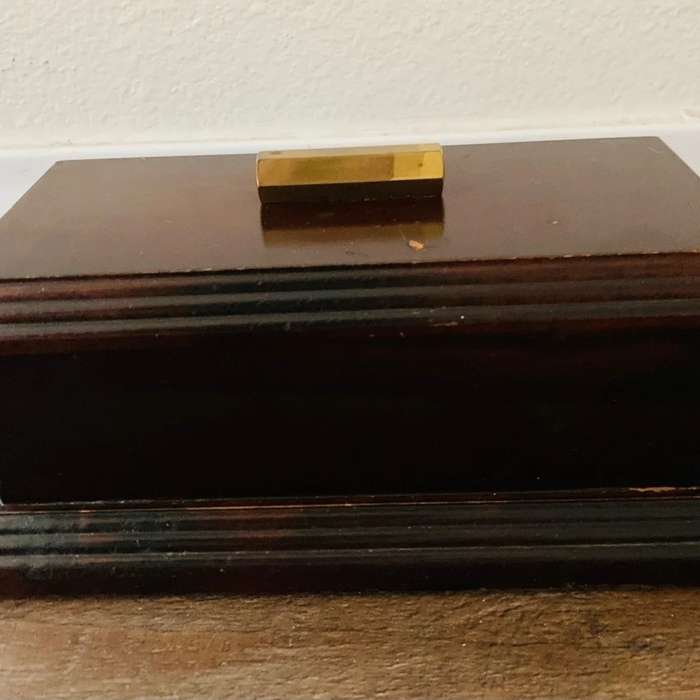 Wooden box